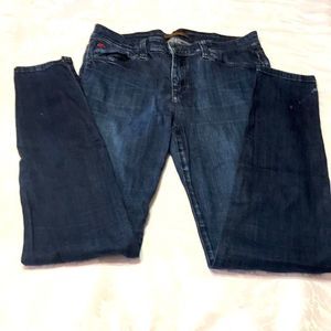 Joe’s Jeans ICON-Size 28-EUC